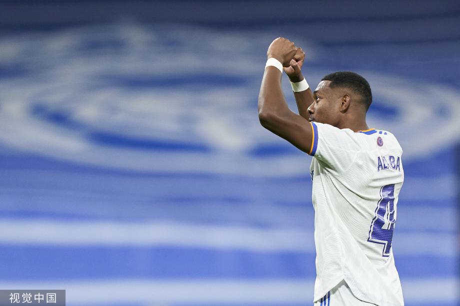 姆巴佩启动瞬间无人能挡（姆巴佩一提速，谁也拦不住）