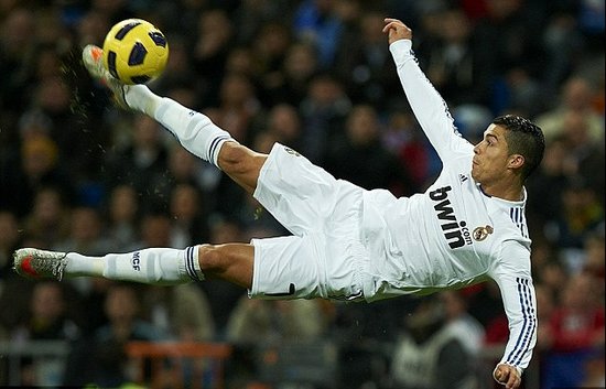 那不勒斯经历10轮点球晋级意杯8强，孔蒂：我们更配得上晋级（那不勒斯点球鏖战十轮闯入意杯八强，孔蒂：这次出线我们当之无愧）