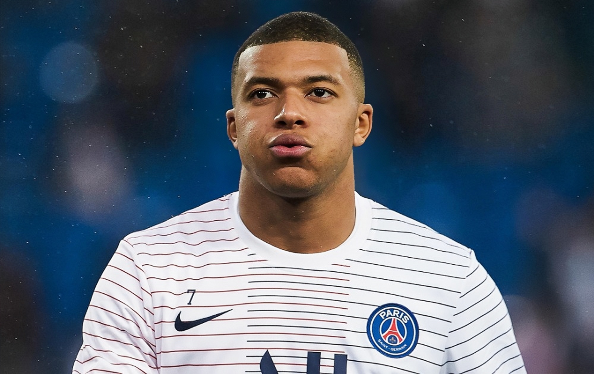 罗马诺：斯洛特在队内的权威不降反升，他需要萨拉赫主动道歉（罗马诺：斯洛特在队内威信不减反增，盼萨拉赫主动致歉）